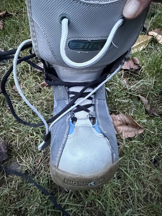 Snowboard /placa nidecker 150 cm, cu legaturi si boots incluse