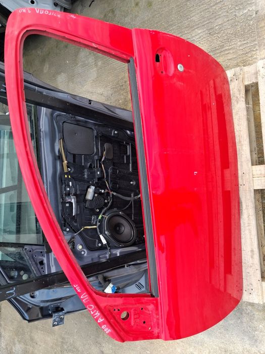 Врата Toyota Aygo/C1/107