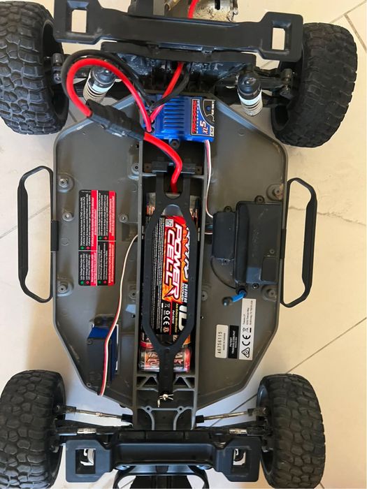 Traxxas Slash 2WD brushed 1/10