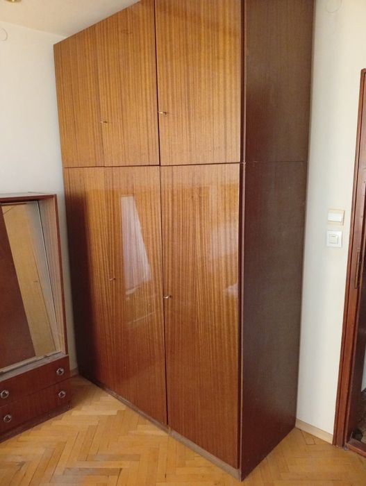 Стари Мебели за продан