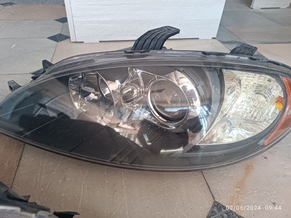 Ozgina urilgan chap tarafi butun ung tarafiga shikas yetgan