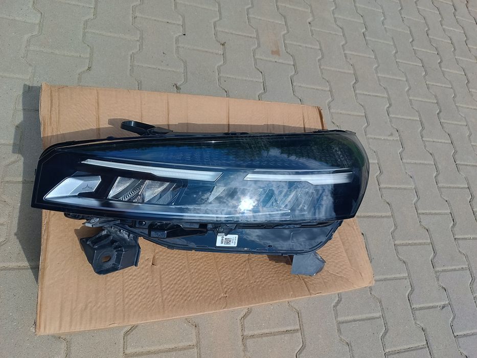 Far stânga Renault Clio 5