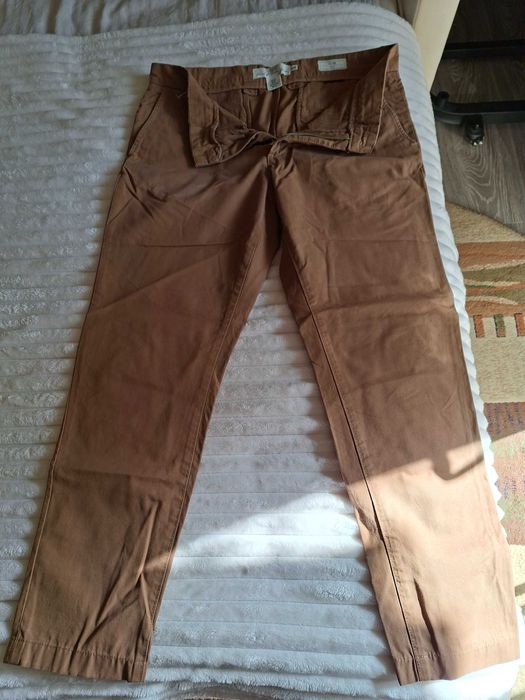 Джинсы  H&M  подростковые в отличном состоянии