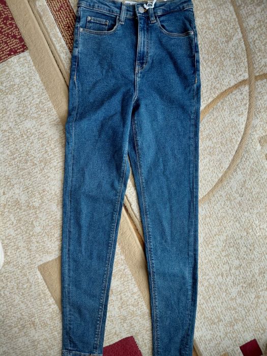 Pantaloni marimea xxs