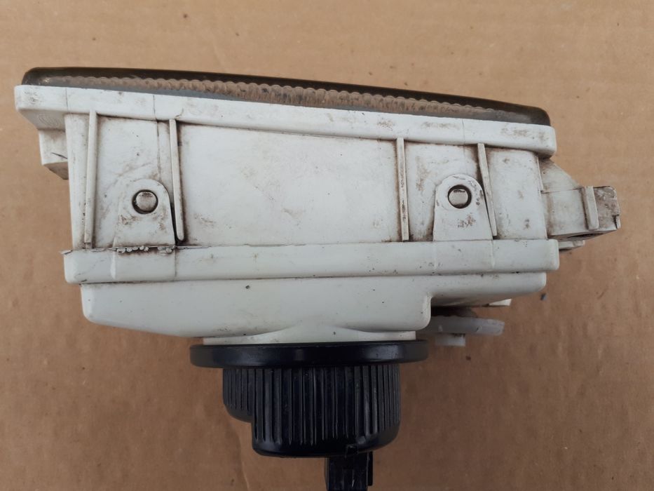 Туманка на Пассат В4.