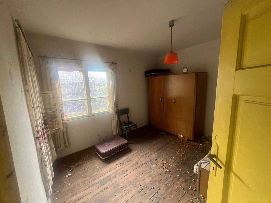 Продава се Къща в с. Долно Белотинци, Област Монтана - 200 кв.м за 133 €/кв.м - Снимка #5