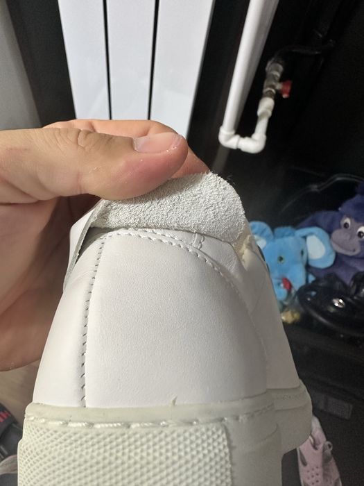 Tenesi Babista de piele