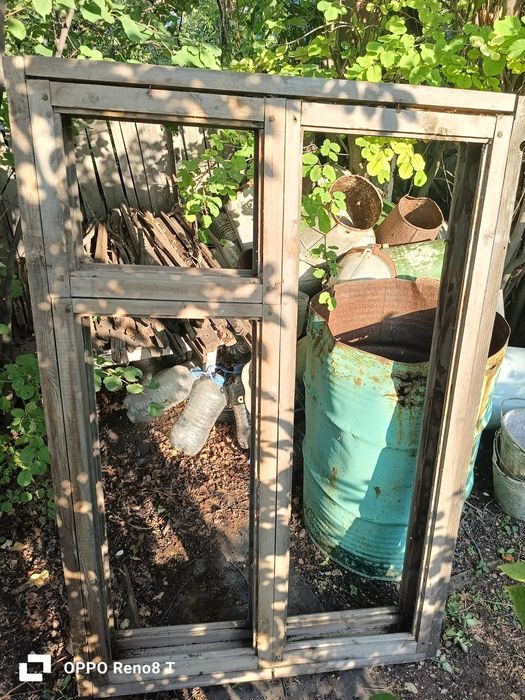 Продам раму оконную