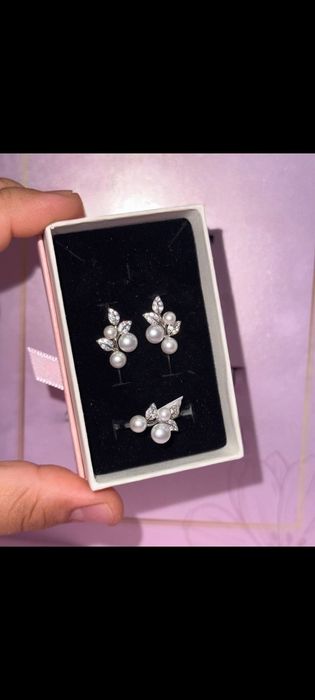 Красивый комплект жемчуг