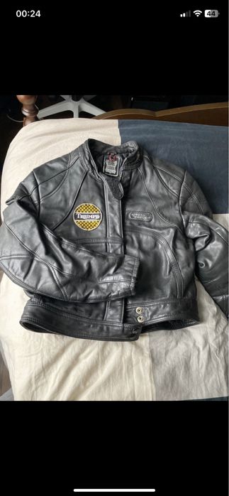 Geaca motto xs, stare buna ,pentru detalii in privat