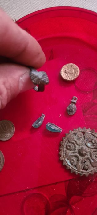 Монети и предмети