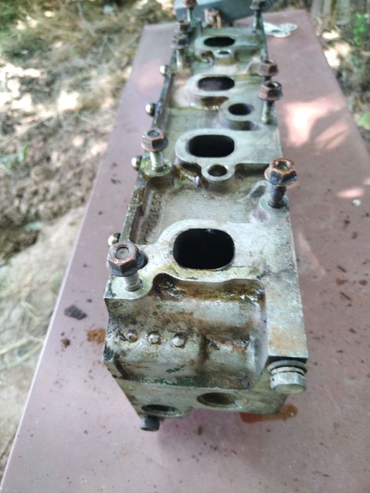 Продавам глава Opel astra f 1.8 моно