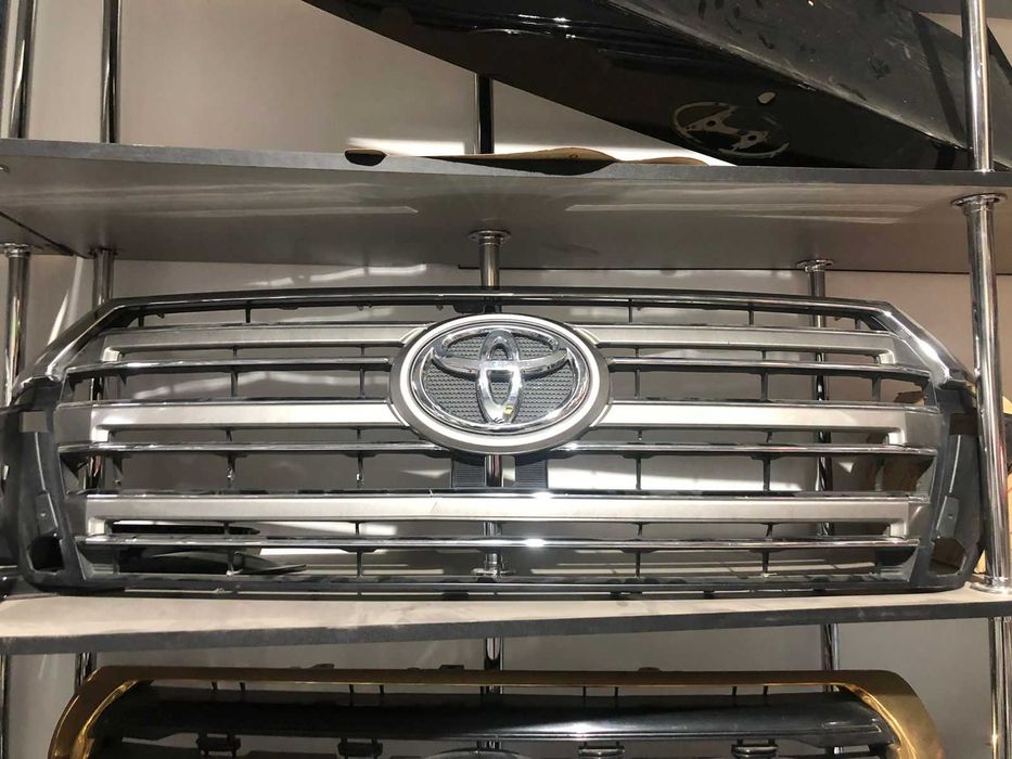 Решетки радиатора на разные авто