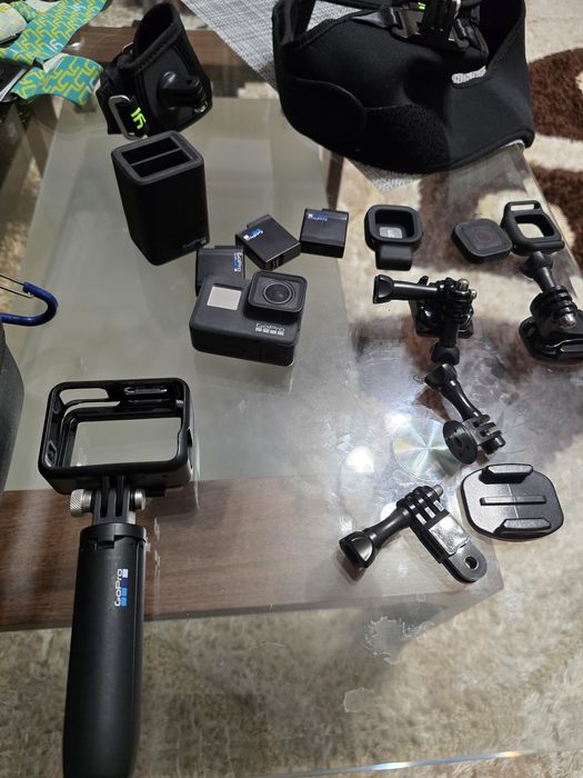 Go pro Hero 7 black plus accesorii