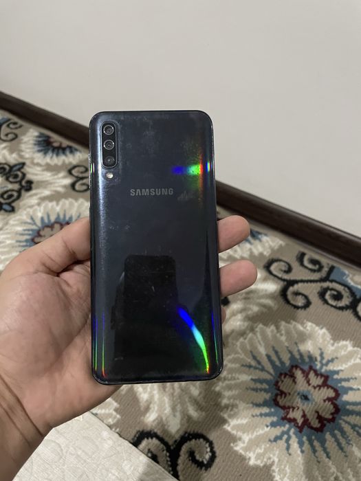 Galaxy A50 sotiladi