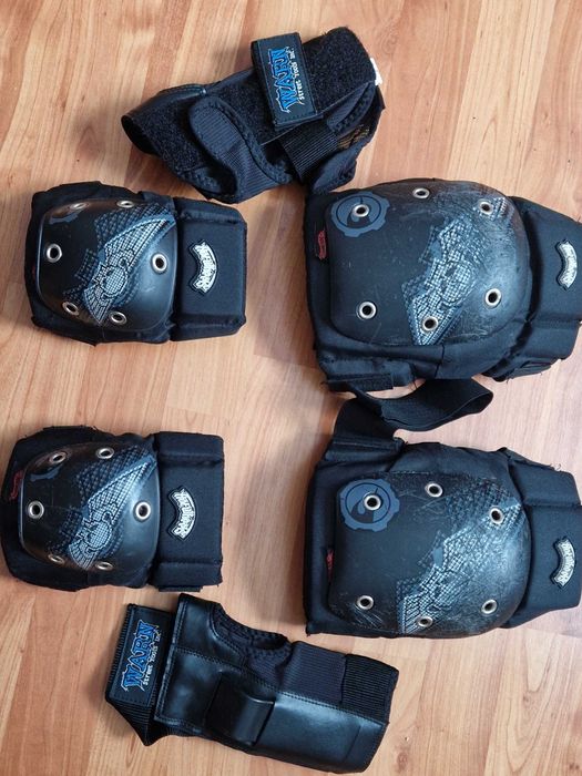 Set protectii copii genunchiere cotiere bicicleta skate patine