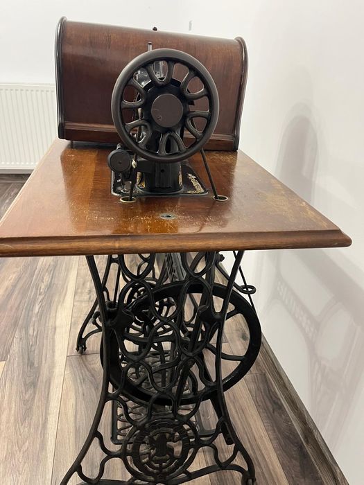 Masina De Cusut Singer