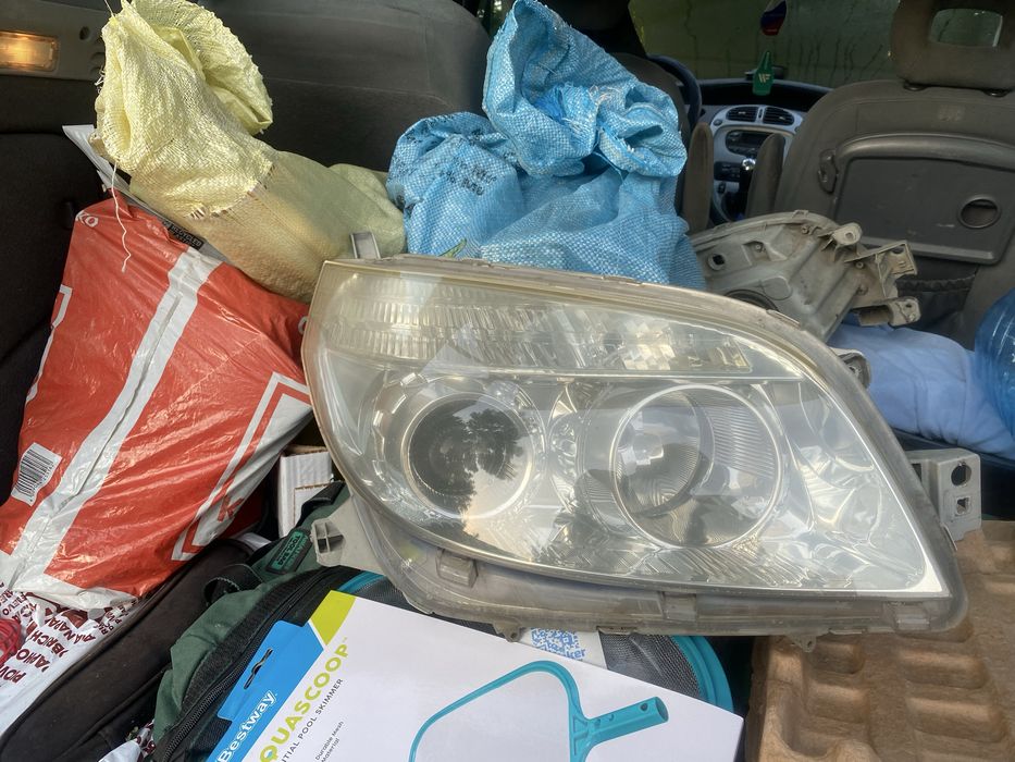 Продавам фарове за  Daihatsu Terios