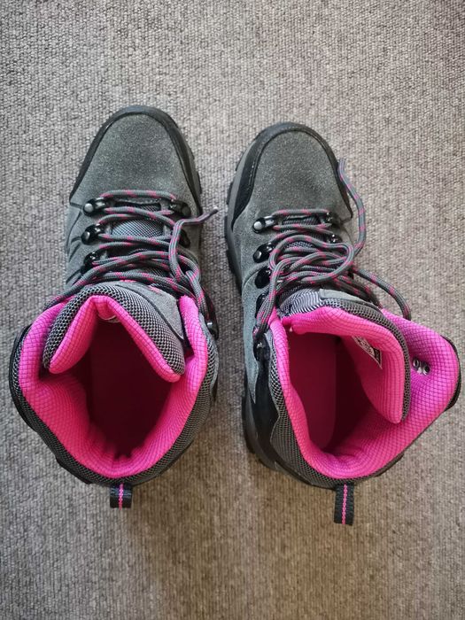 Туристически дамски обувки, номер 37