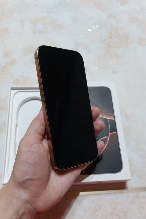 Iphone 16 pro, 128GB, desert titanium