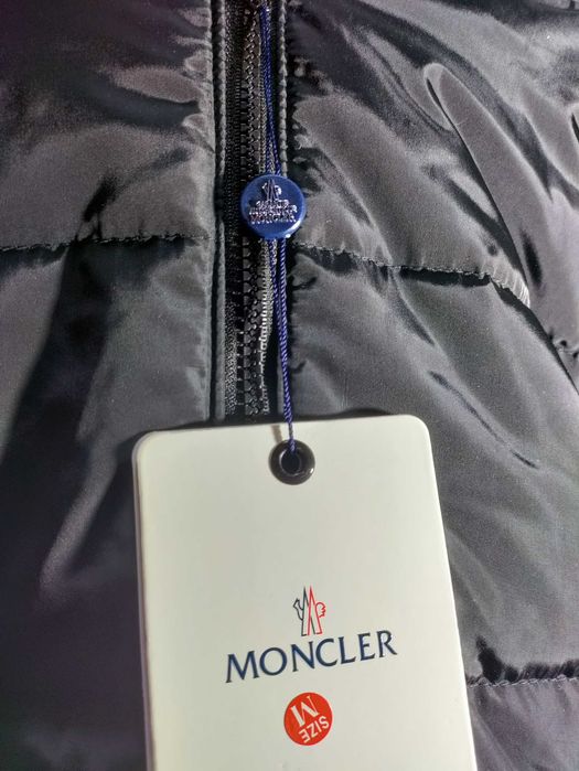 Geaca MoncIer marimea M