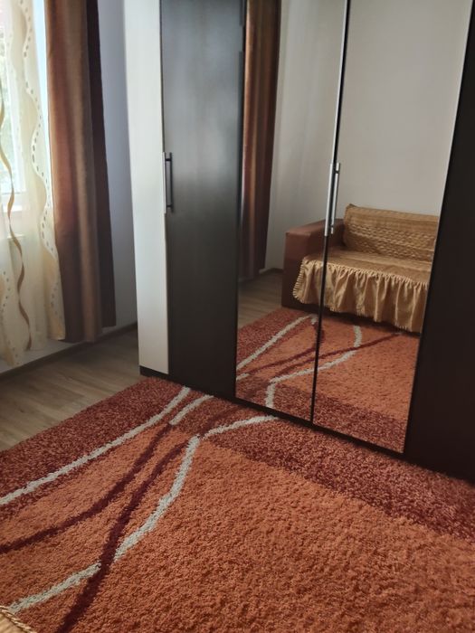 Închiriez apartament 2 camere nedecomandate