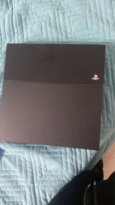 Продаю PlayStation четыре Sony