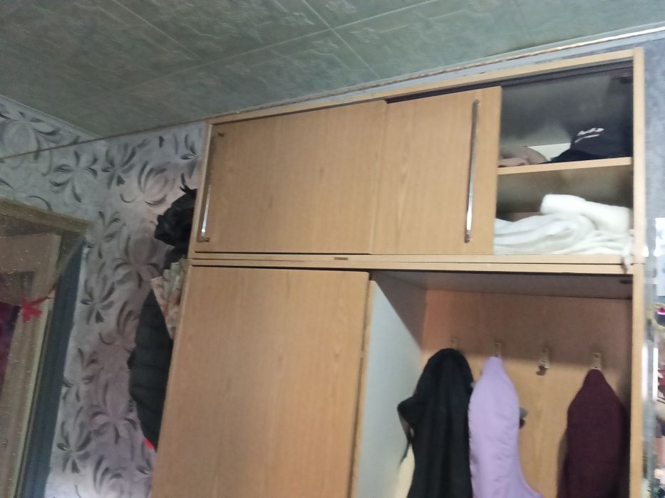 Продам большую прихожую