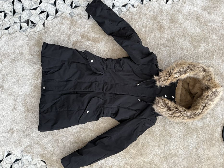 Продавам детско дамско ски яке ЗАРА