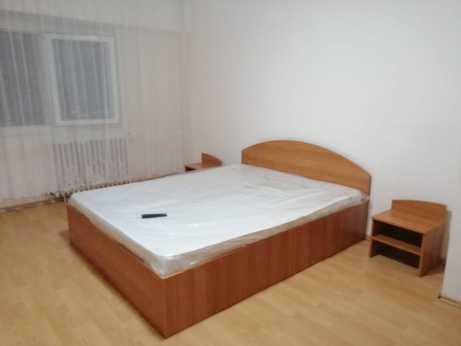 Proprietar închiriez garsonieră