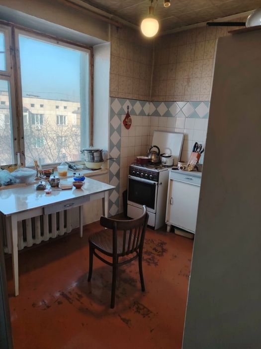 Продам квартиру 4-х комнатную