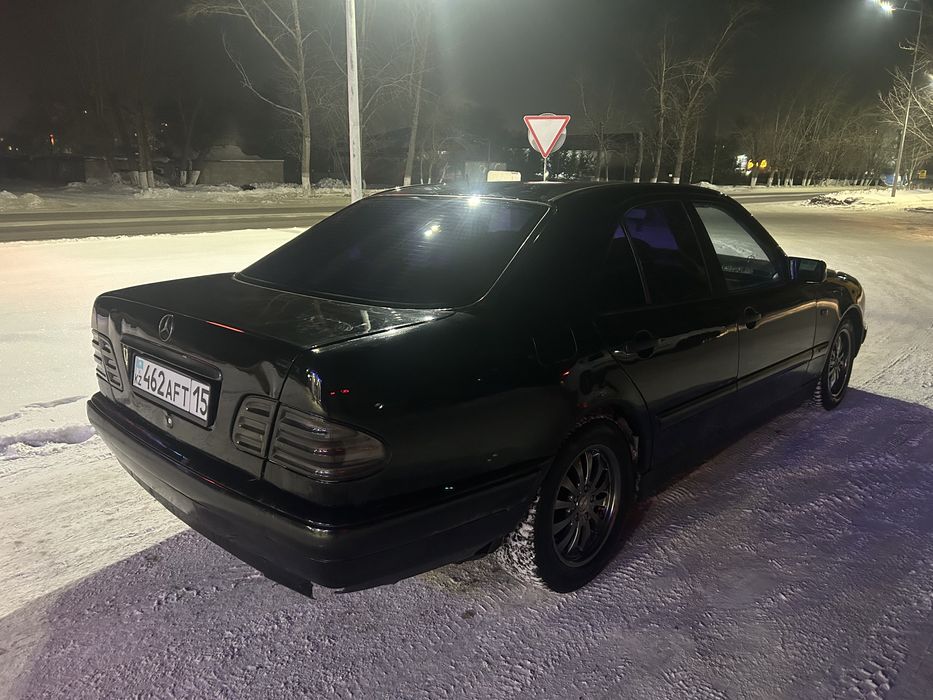 Продам мерседес w210 e230