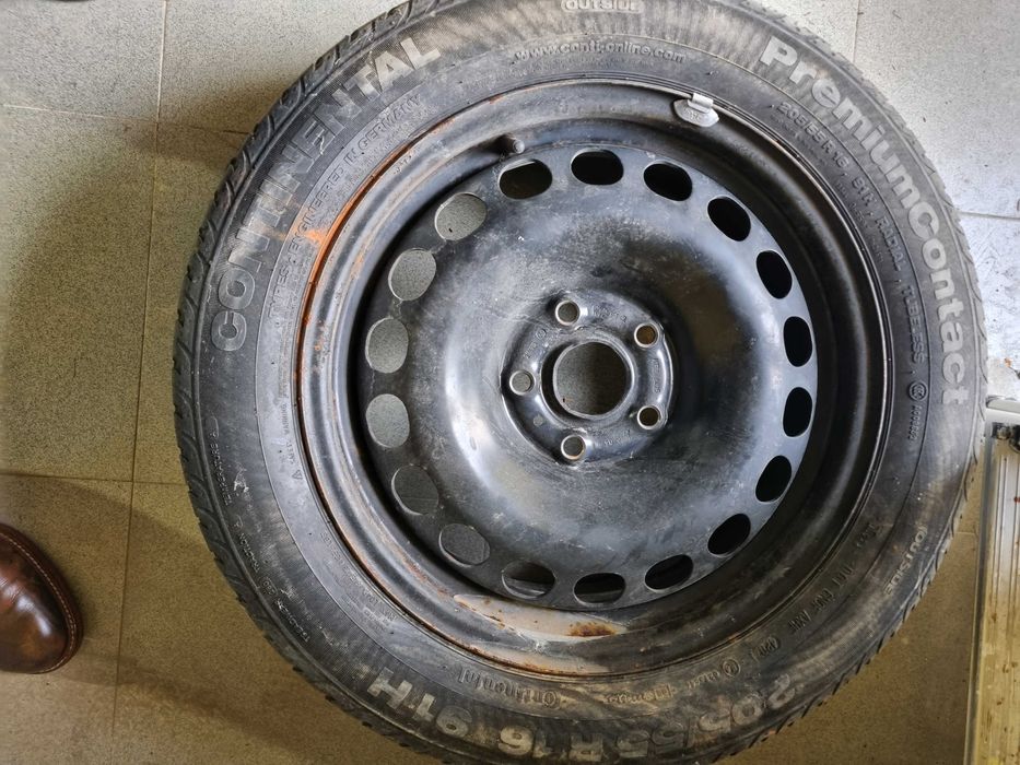 Продавам лятна гума с джанта, 205/55/16 Н91, беше на фолксваген