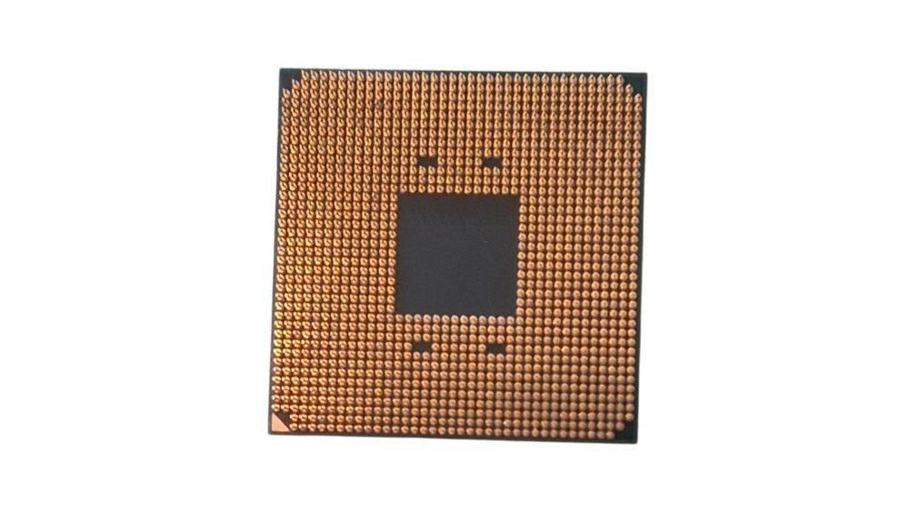 Ryzen 5 3600 — 6 ядра/ 12 нишки — напълно работещ