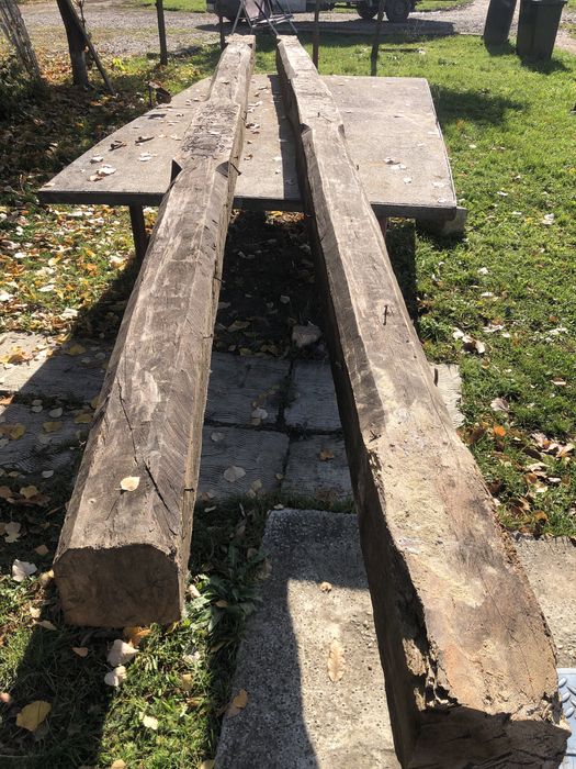 Grinzi din stejar vechi scrise