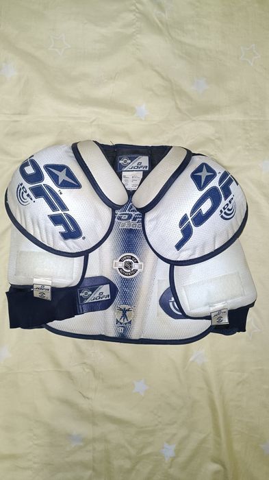 Нагрудник хоккейный