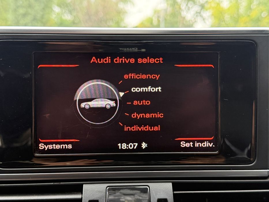 Audi A6 2.0 TDI 177CP / Automat 8+1 / S-line / An Model 2012 / Euro 5 / Faruri BI- Xenon LED