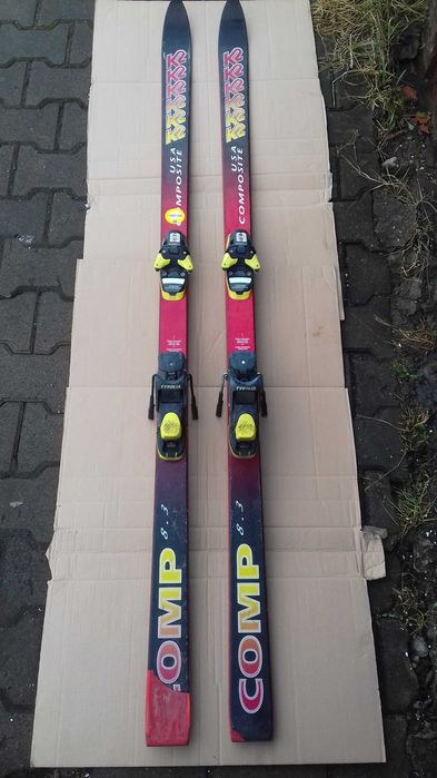 2 perechi ski, modele mai vechi, lungime 175 cm, Rossignol si K2 (USA)