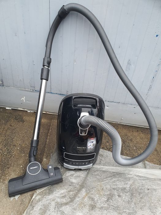 Aspirator Miele Complete C3 select 900w