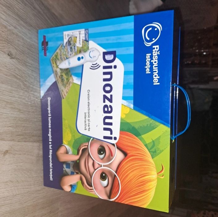 Carte ,raspundel istetel! Dinozauri
