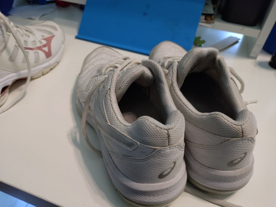 Волейболни маратонки Mizuno и Asics