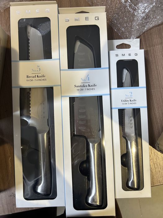 Smeg набор ножей бежевый