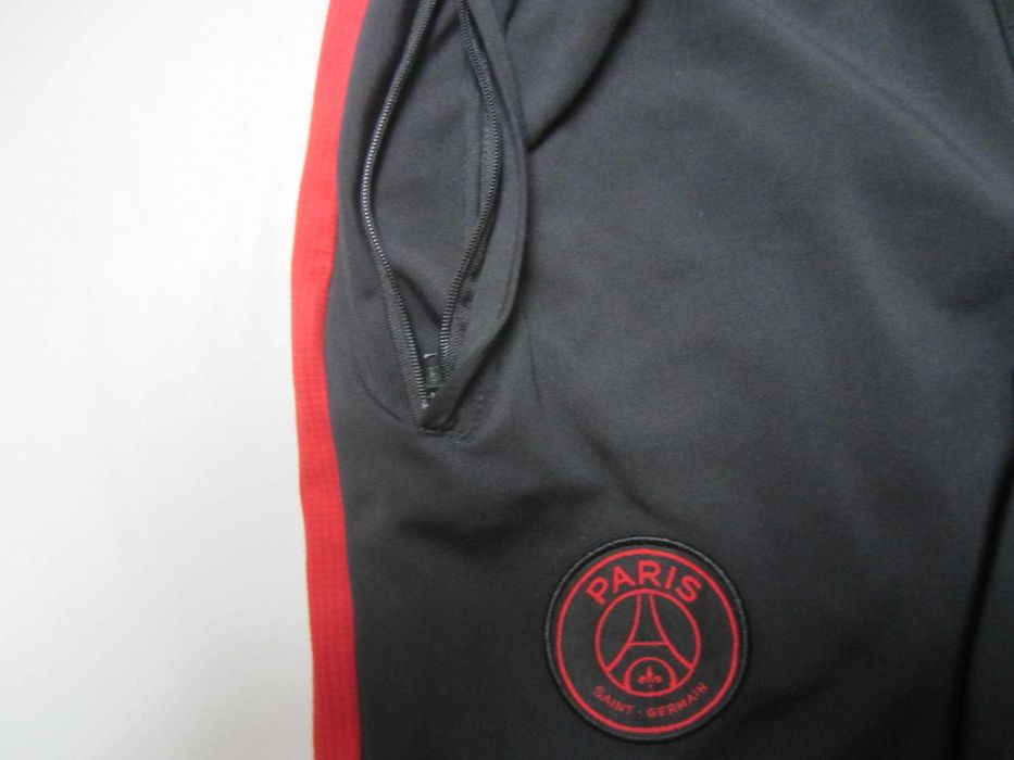 Pantalon Jordan PSG, masura XL, poliester, stare f. buna-ca nou.