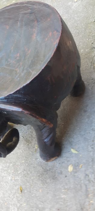 Дървена Маса 50ст/50ст слон Красива Изработка