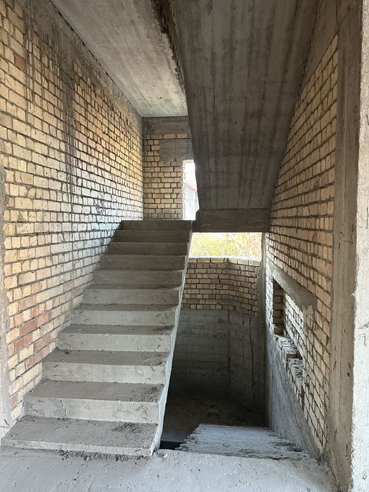 Sergeli Yangi Xayotda daryo boyida Villa