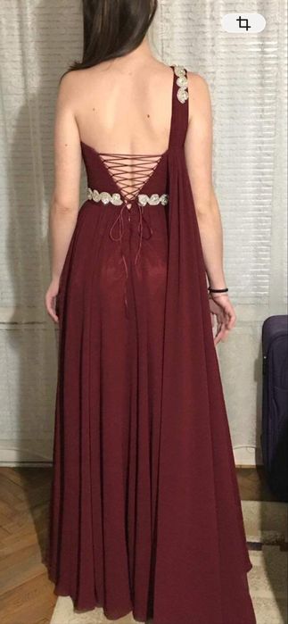 Бална рокля, цвят бордо с корсет