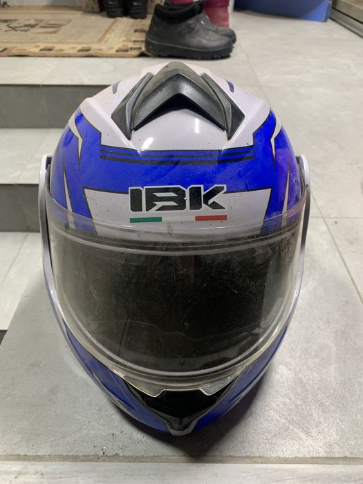 Шлем каска новая