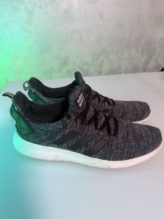 Летни бели маратонки и Adidas