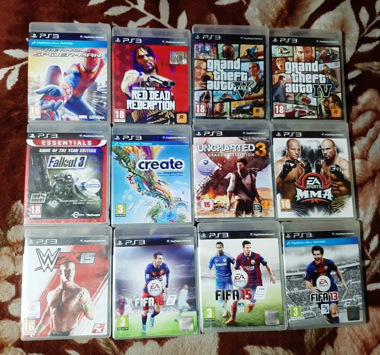 Vând în stare buna manetă PlayStation 3