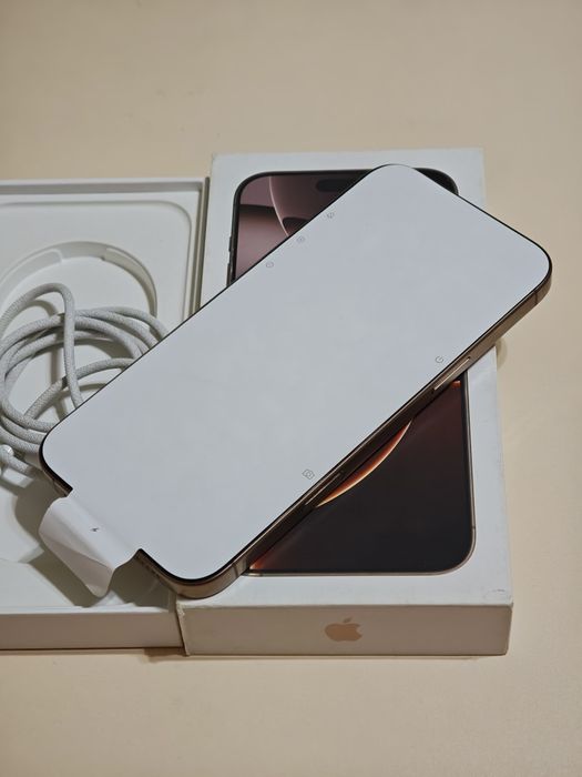 iPhone 16 Pro Max 256 gb ёмкость 100